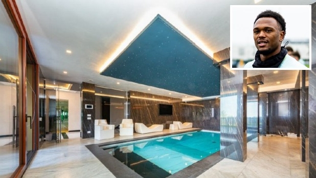 米体:奥蓬达搬进C罗博格巴住过的别墅 占地1000平米+300平米花园