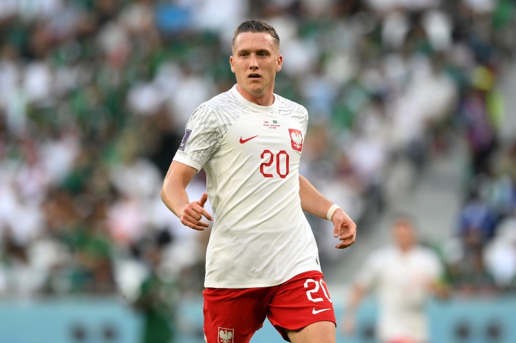 蛋蛋28-泽林斯基:我不知道是否还想看本届世界杯,但主帅留任是个好消息